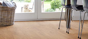 Esszimmer auf Laminat